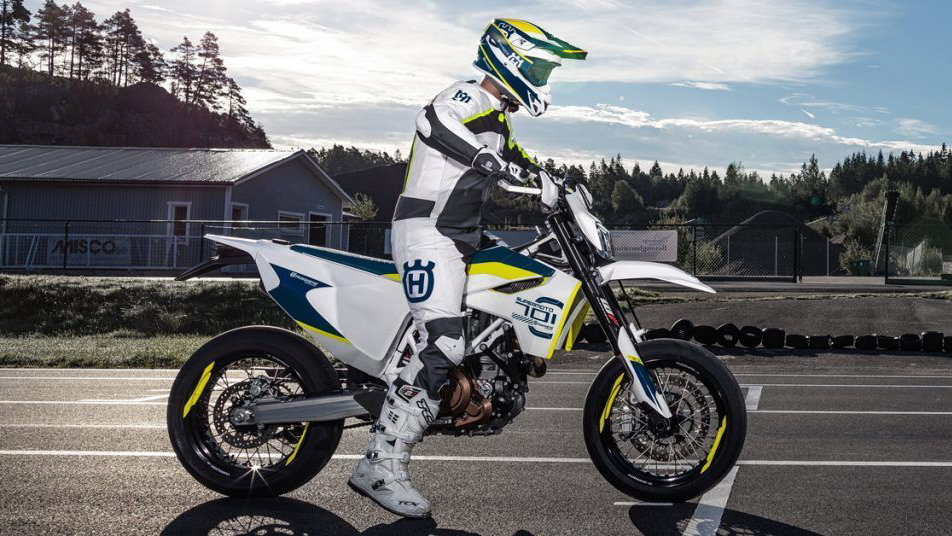 701 Supermoto